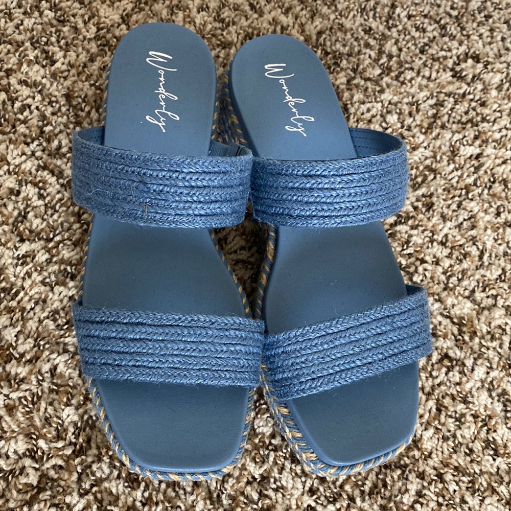 Wonderly shoes, size 7.5